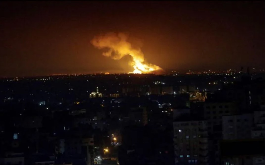 Israel bombardea Gaza tras lanzamiento de cohetes