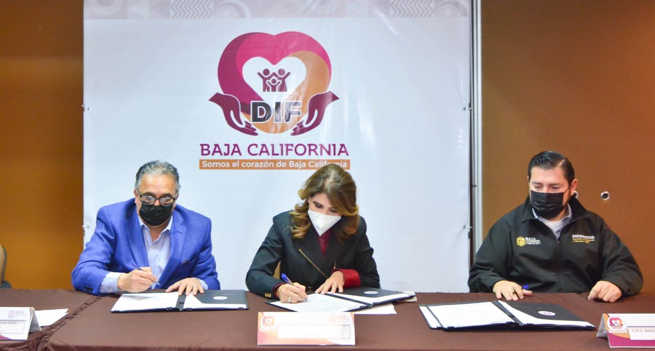 Firman convenio DIF BC y CECyTE en beneficio de niñas, niños y adolescentes del albergue temporal de Tijuana