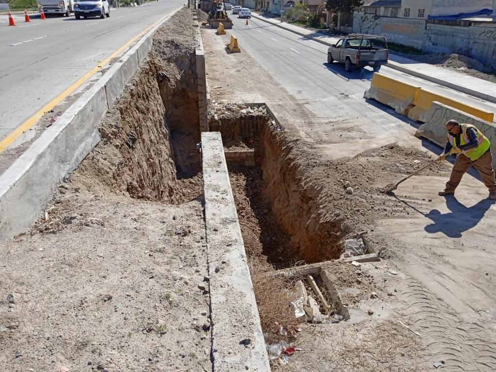 Finalizan trabajos de  conexión de luz en bulevar el Rosario