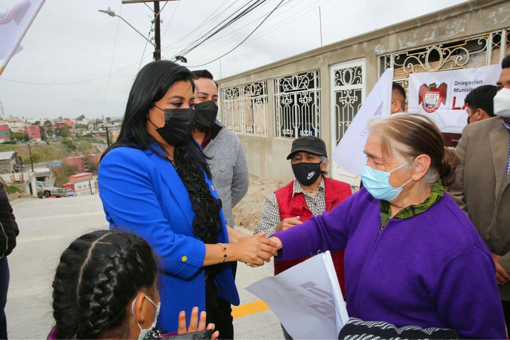 Ayuntamiento de Tijuana entrega obra de pavimentación de la calle Javier Mina