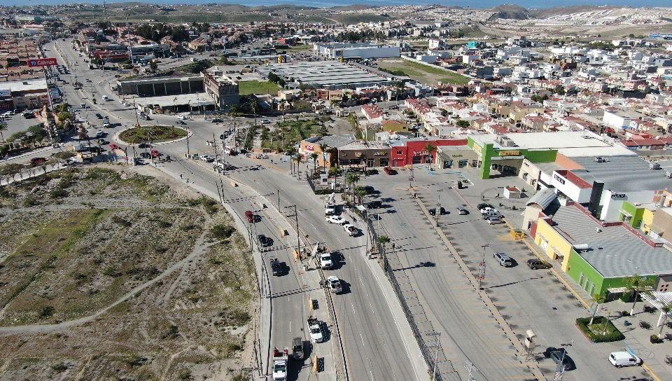 Cierran vialidad para conexión de luz que agilizará la apertura total del bulevar El Rosario