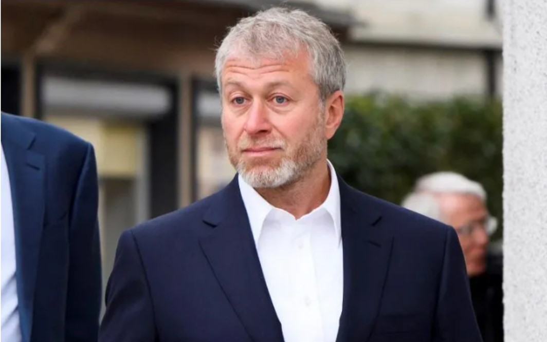 La Premier League aparta a Abramovich como dueño del Chelsea