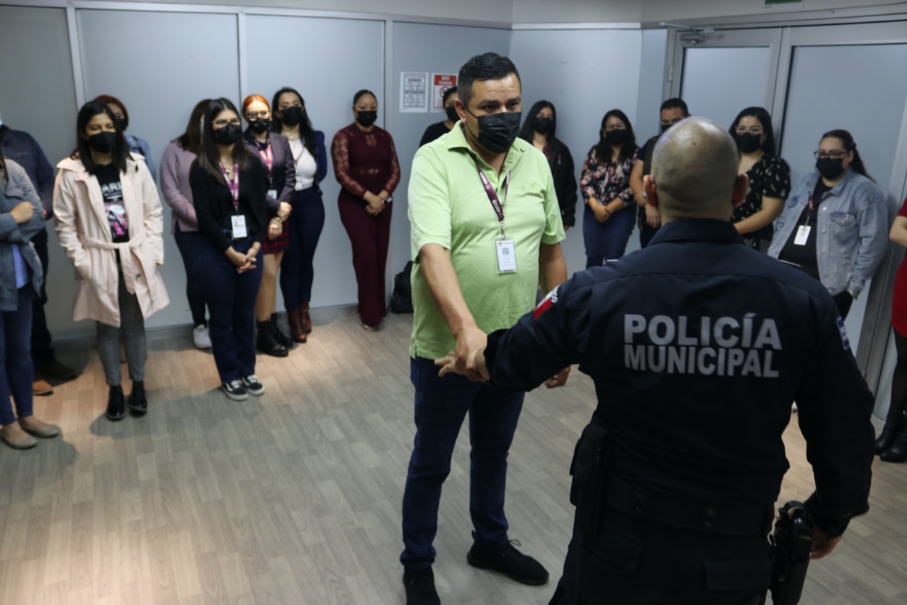 ICAP capacita a empleadas del Ayuntamiento de Tijuana en defensa personal