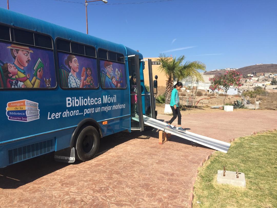 Gobierno Municipal promueve y fomenta la lectura con programa biblioteca móvil