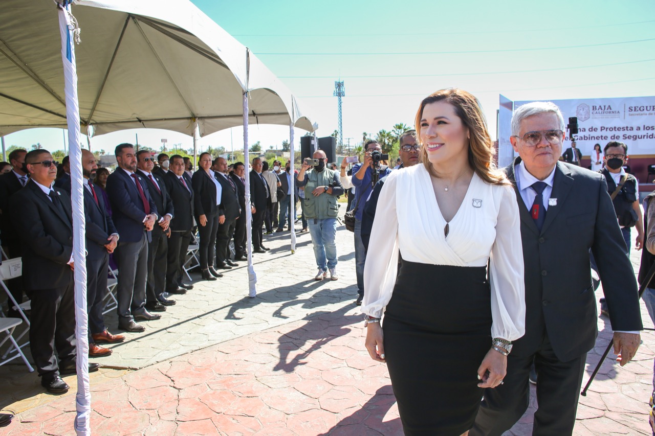 Toma protesta Marina del Pilar al gabinete de Seguridad Ciudadana de BC