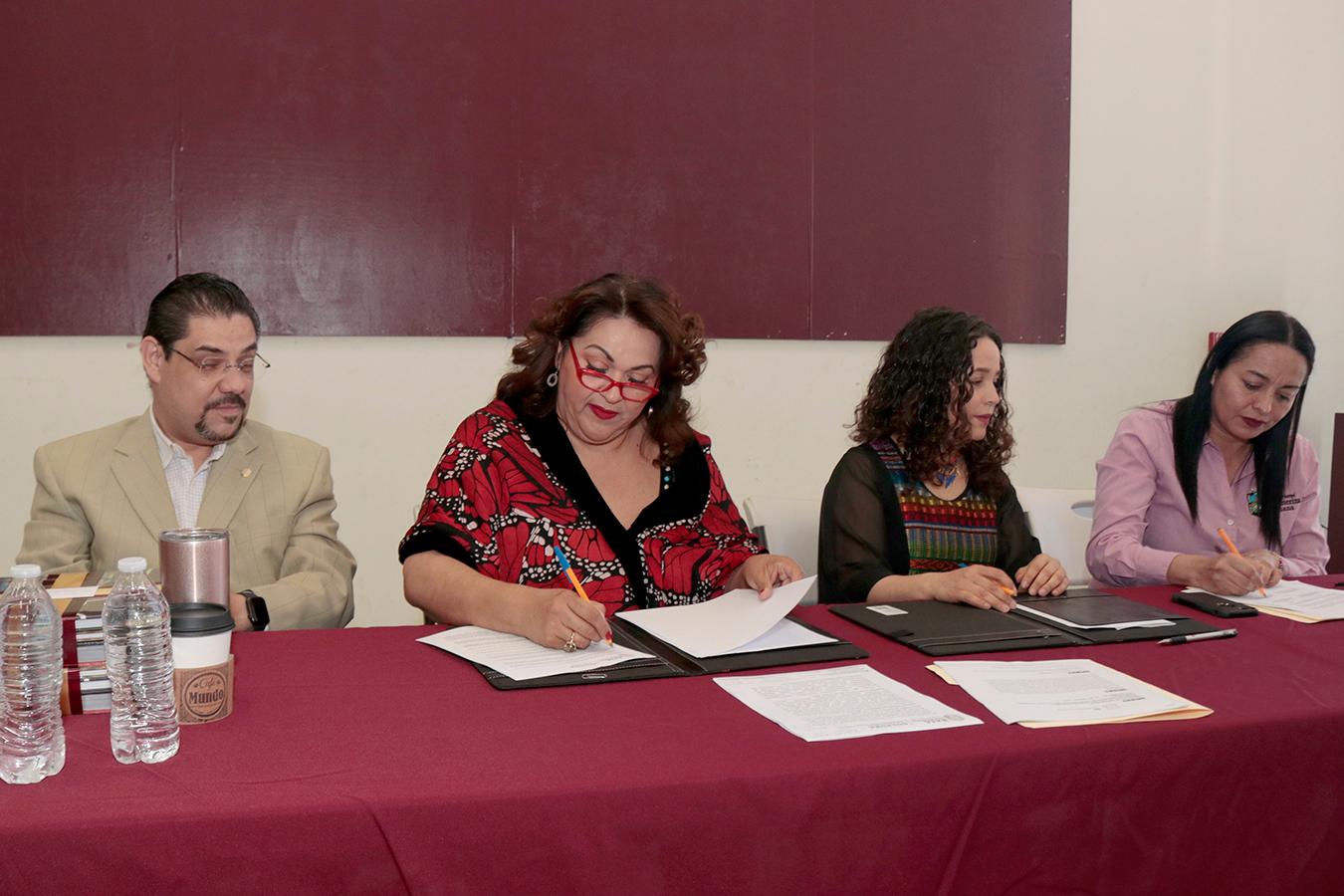 Firman convenio de colaboración secretaría de cultura de BC y escuela normal fronteriza Tijuana