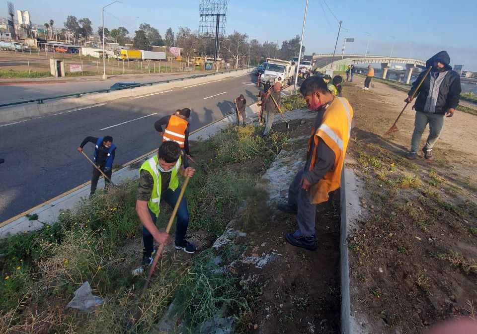 Infractores realizan servicio comunitario