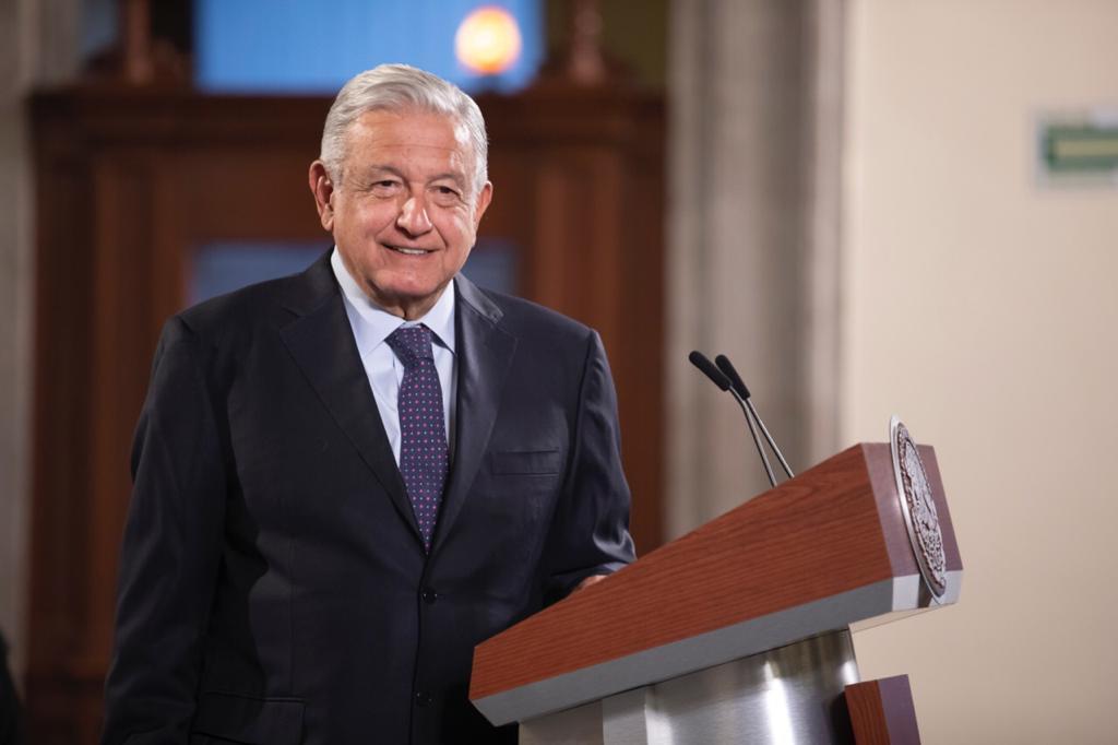 Se mantiene subsidio a gasolinas en frontera norte y el resto del país, informa presidente de México AMLO