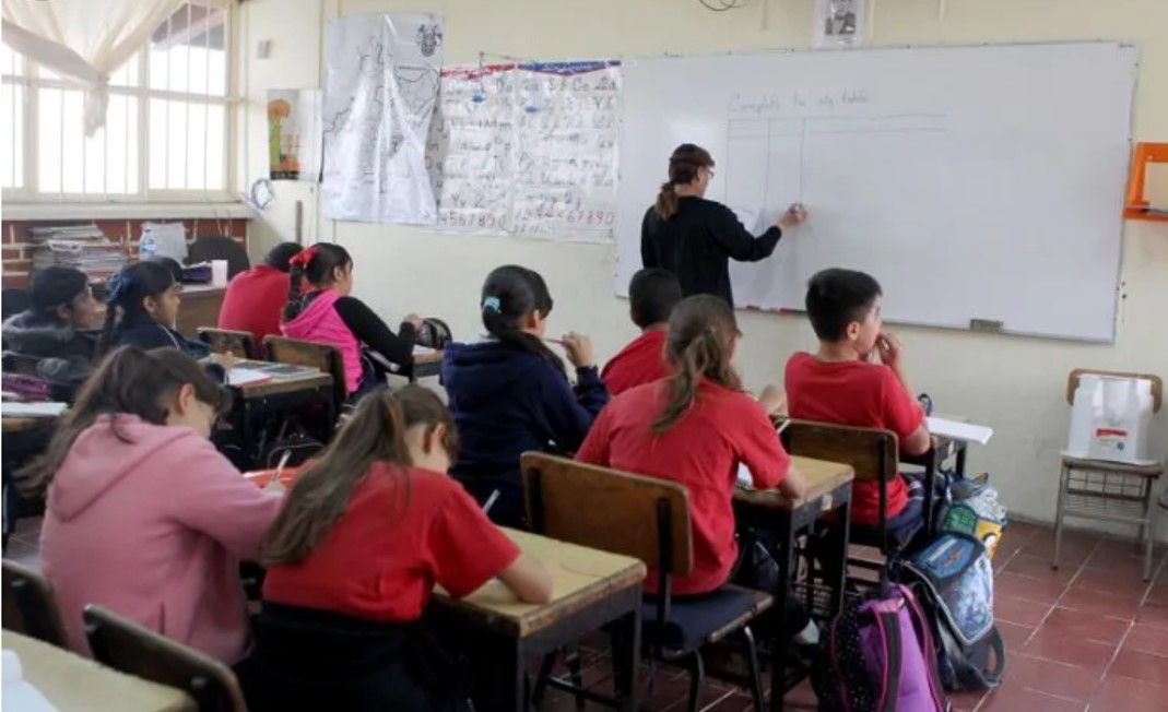 Regresan a clases más de 35 millones de estudiantes