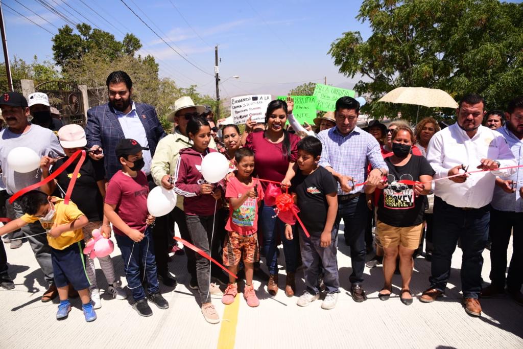 Inaugura Ayuntamiento de Tijuana calle 15 de Julio en la colonia 3 de Octubre