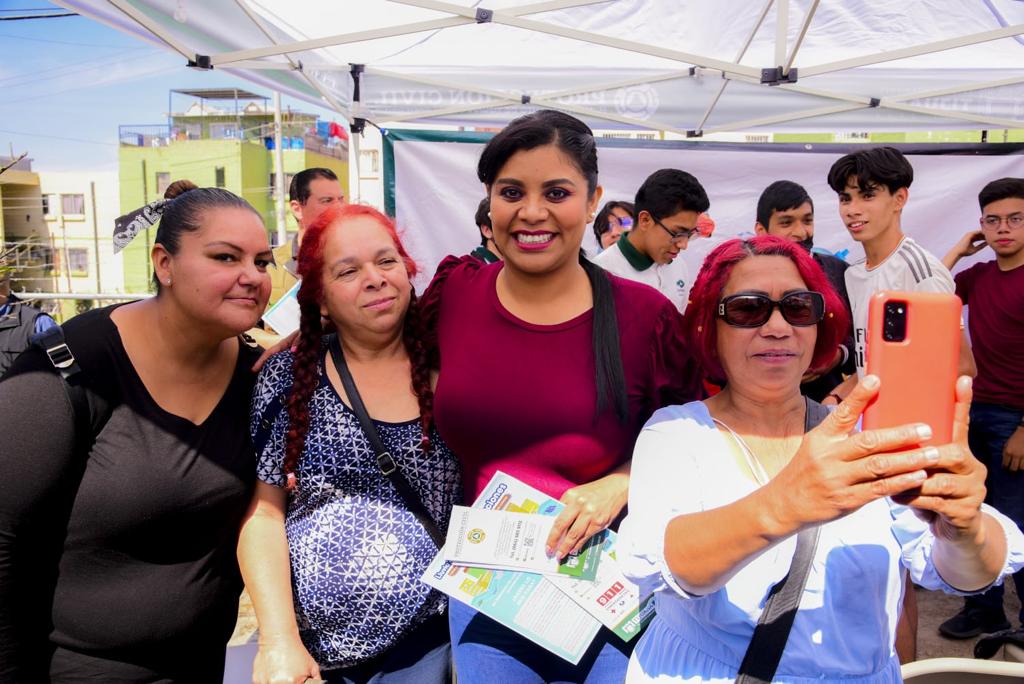 Reactiva alcaldesa centro comunitario Infonavit Latinos l