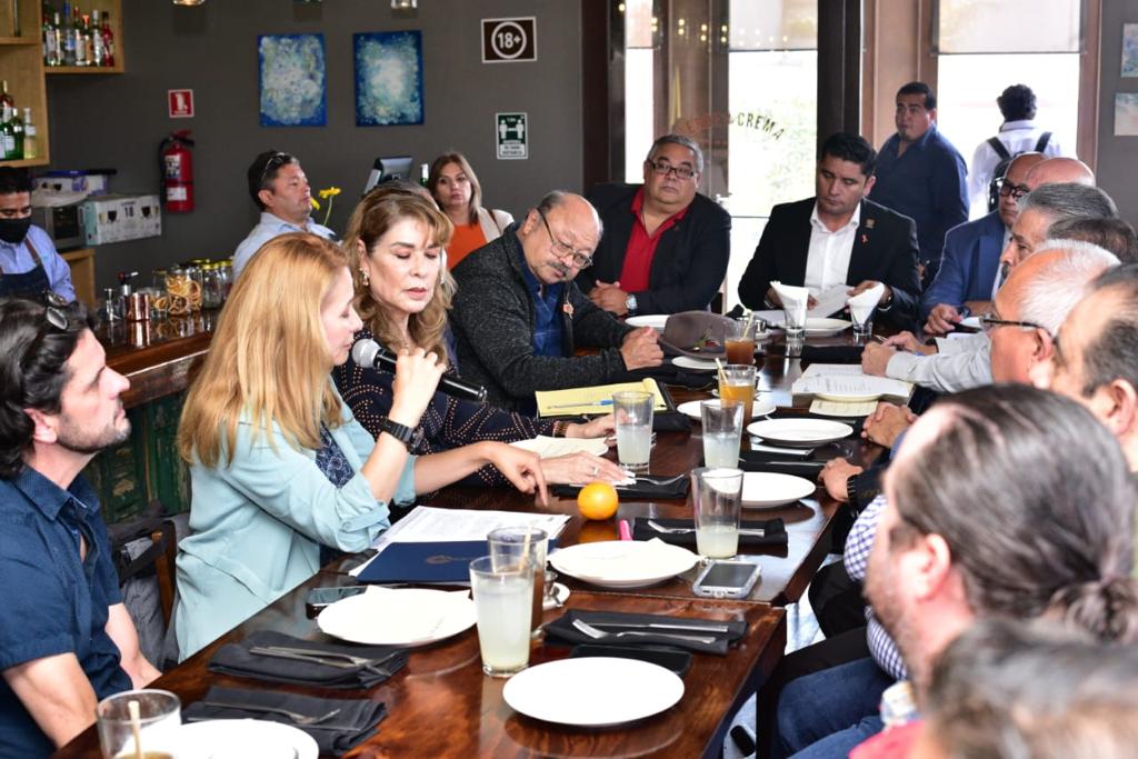 Ayuntamiento de Tijuana logra importantes acuerdos con comerciantes de la avenida revolución