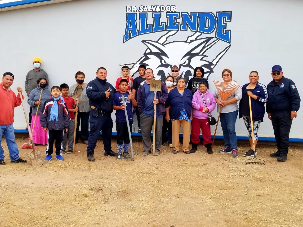 Retira la DSPM 400 kilos de basura en escuela primaria