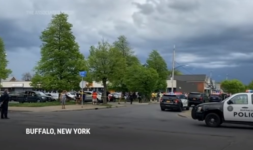 Reportan tiroteo en un supermercado de Buffalo con “varias víctimas”