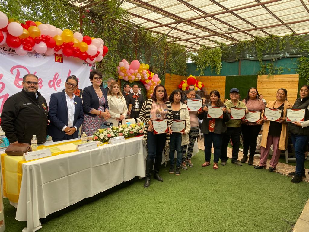 Festeja Regidor José Cañada el “Día de las Madres” en el  Ejido Francisco Villa