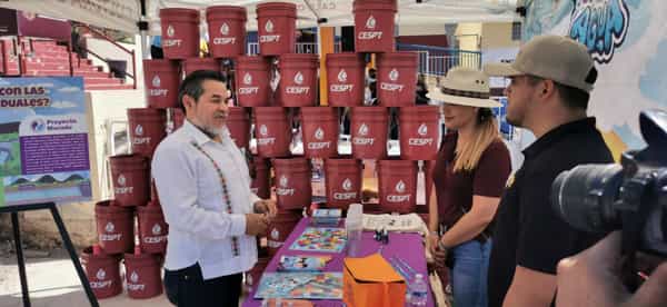 Cumple Gobierno de BC con entrega de obra de agua potable en colonia Cumbres de Rosarito