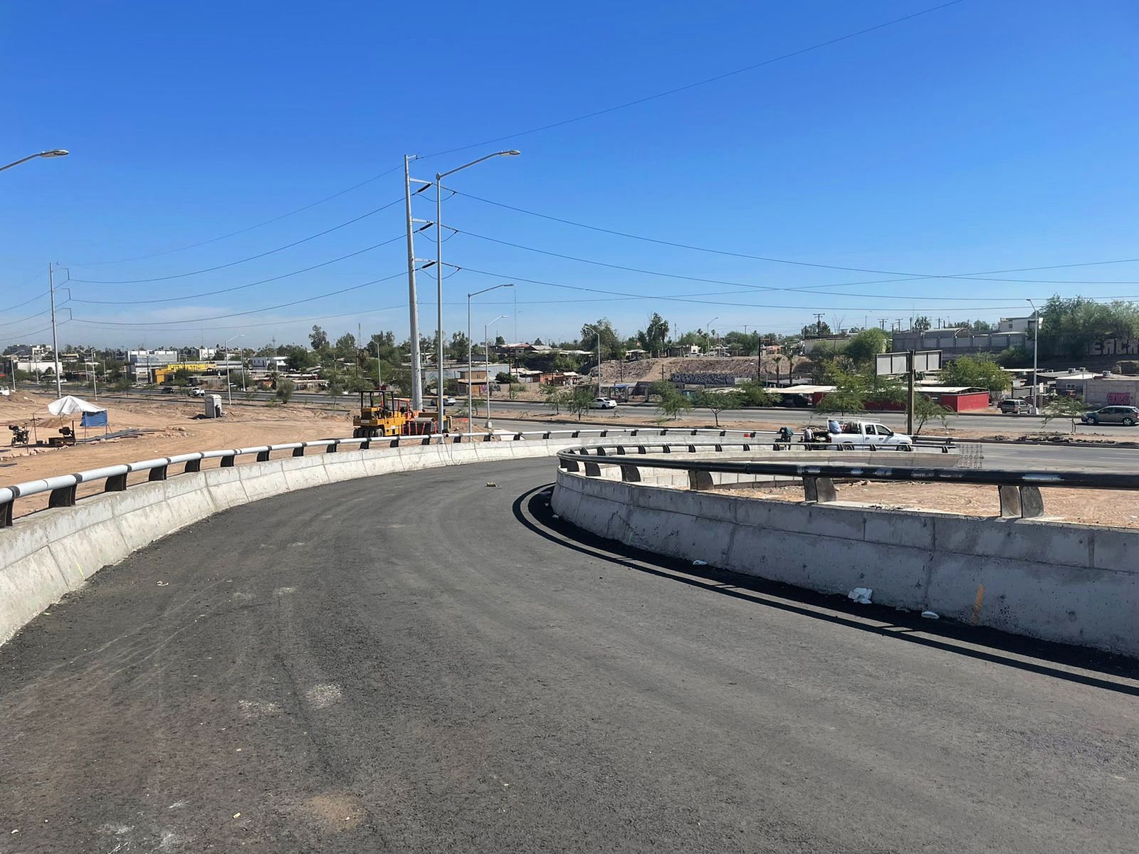 Habilitan tercer carril derecho del Puente Lázaro Cárdenas y Río Nuevo en Mexicali