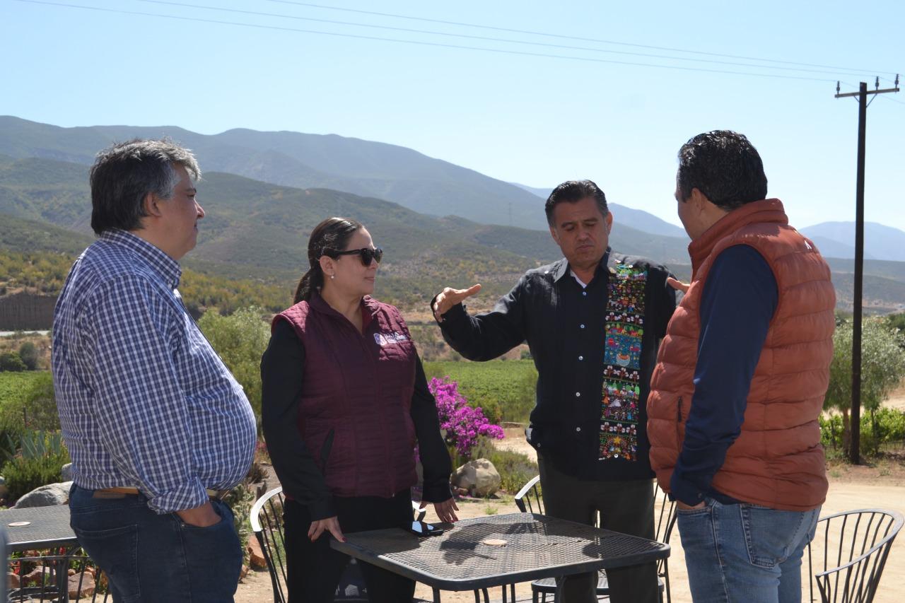 Sostiene reunión secretario del campo Huan Meléndrez Espinoza con productores del Valle de Santo Tomás