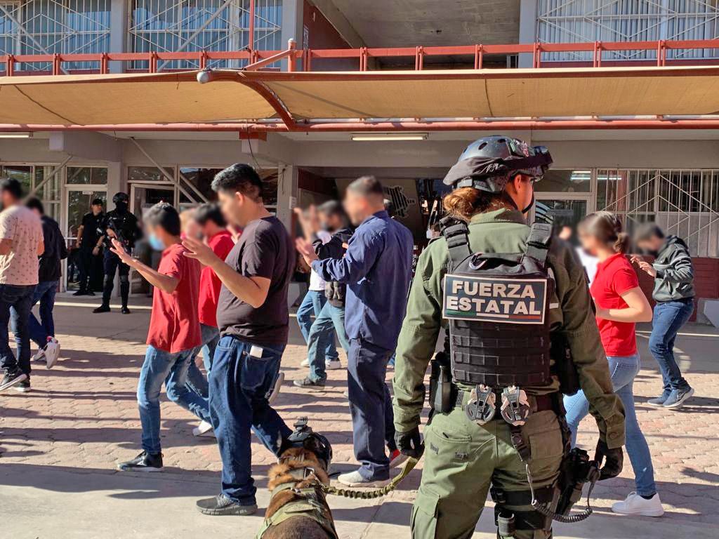 Encabeza FESC simulacro de tirador activo en escuela