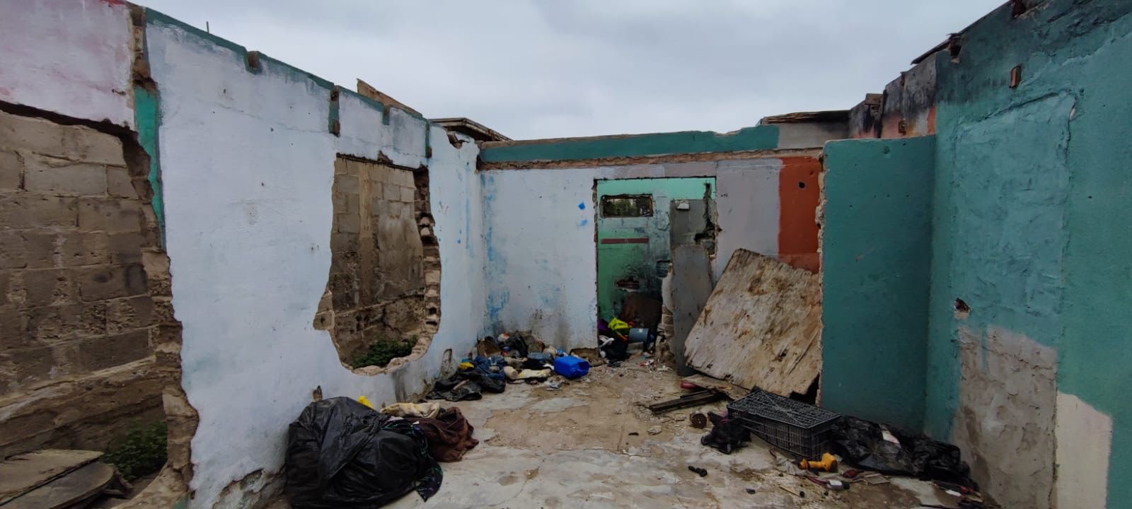 Demuele SSCBC casa utilizada como picadero en Ensenada