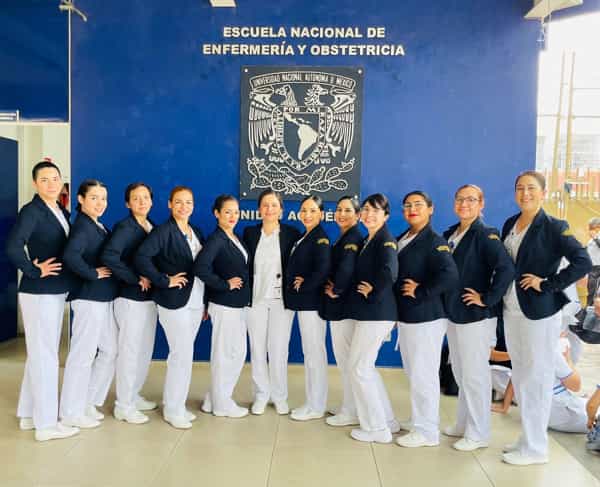 Realizan alumnas y alumnos de especialidades de enfermería del HGM rotación en Hospital Nacional