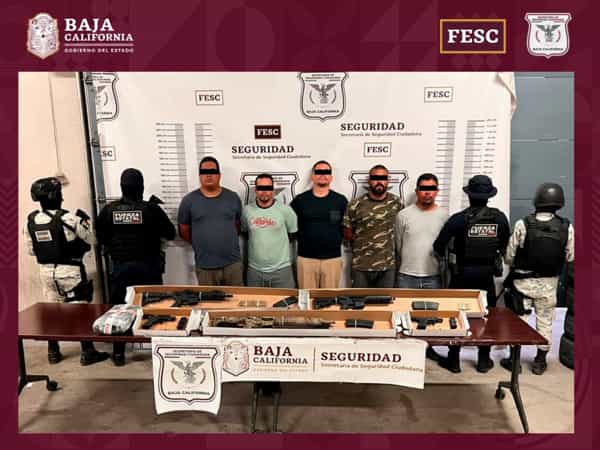 Detiene Fuerza estatal a 5 hombres con armas largas en Tecate