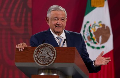 AMLO realiza un llamado a las empresas cerveceras y refresqueras