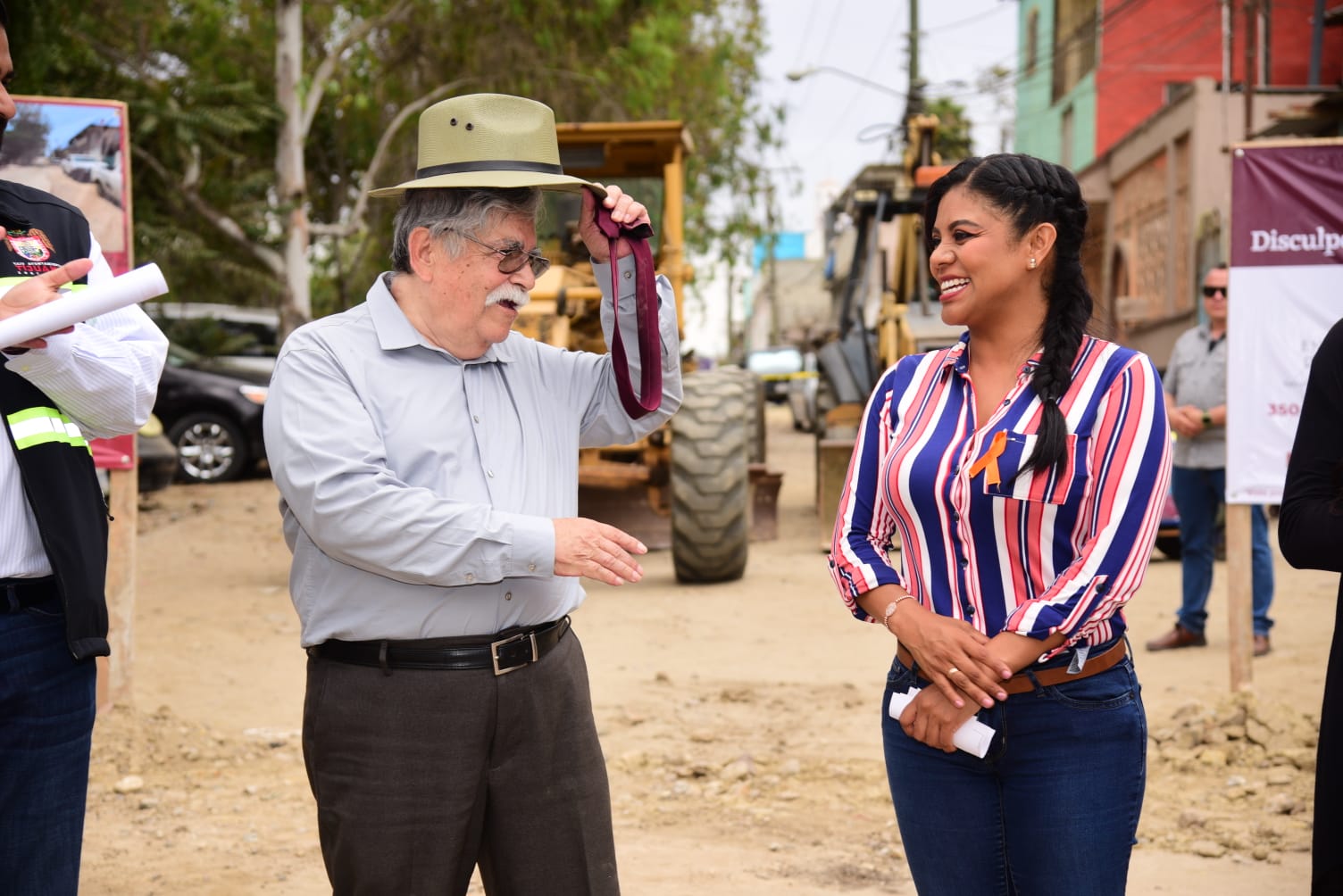 XXIV Ayuntamiento de Tijuana inicia con obras de pavimentación en delegación SAB