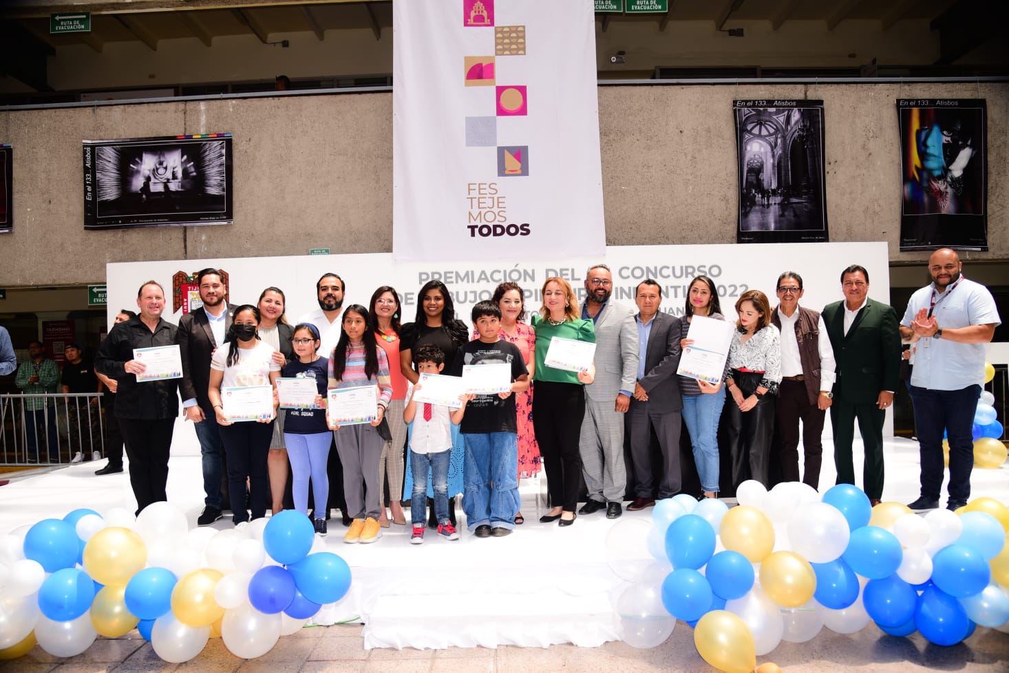 Alcaldesa Montserrat Caballero premia a los ganadores del primer concurso de dibujo y pintura 2022