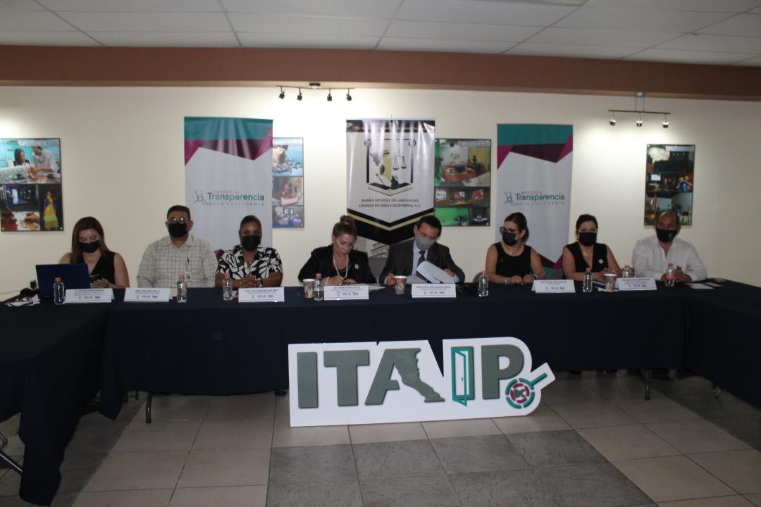 Firma ITAIPBC convenio Barra Estatal de abogadas líderes en Baja California