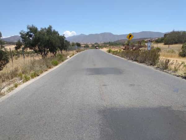 Suman esfuerzos SIDURT y SICT para rehabilitar carreteras en Valle de Guadalupe