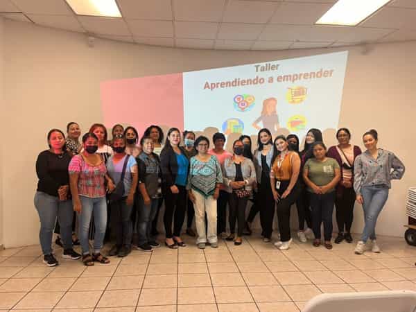 Realiza INMUJER taller de emprendimiento económico para mujeres en Rosarito