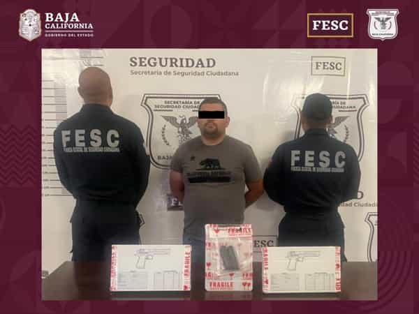 Detiene Fuerza Estatal a hombre con dos armas de fuego