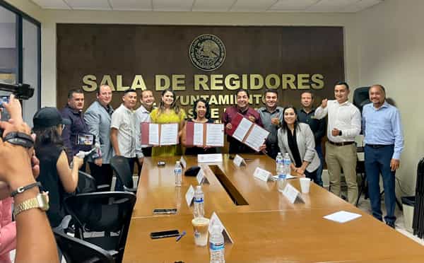 Firman INDIVI y Ayuntamiento de Playas de Rosarito convenio de regularización de tierra