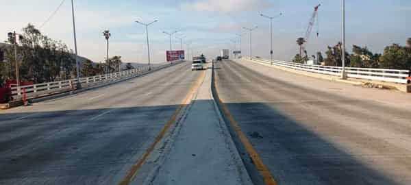 Habilita SIDURT tercer carril del puente El Gallo