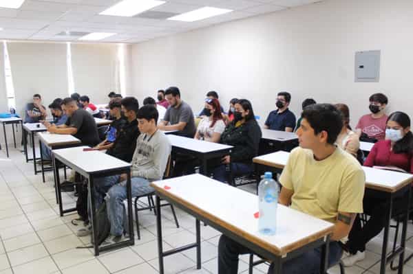 Imparte UTT curso propedéutico a alumnos de nuevo ingreso