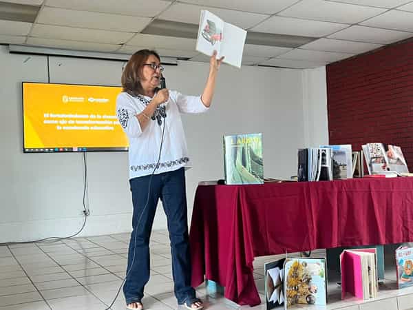 Imparten capacitación para docentes de CONALEP