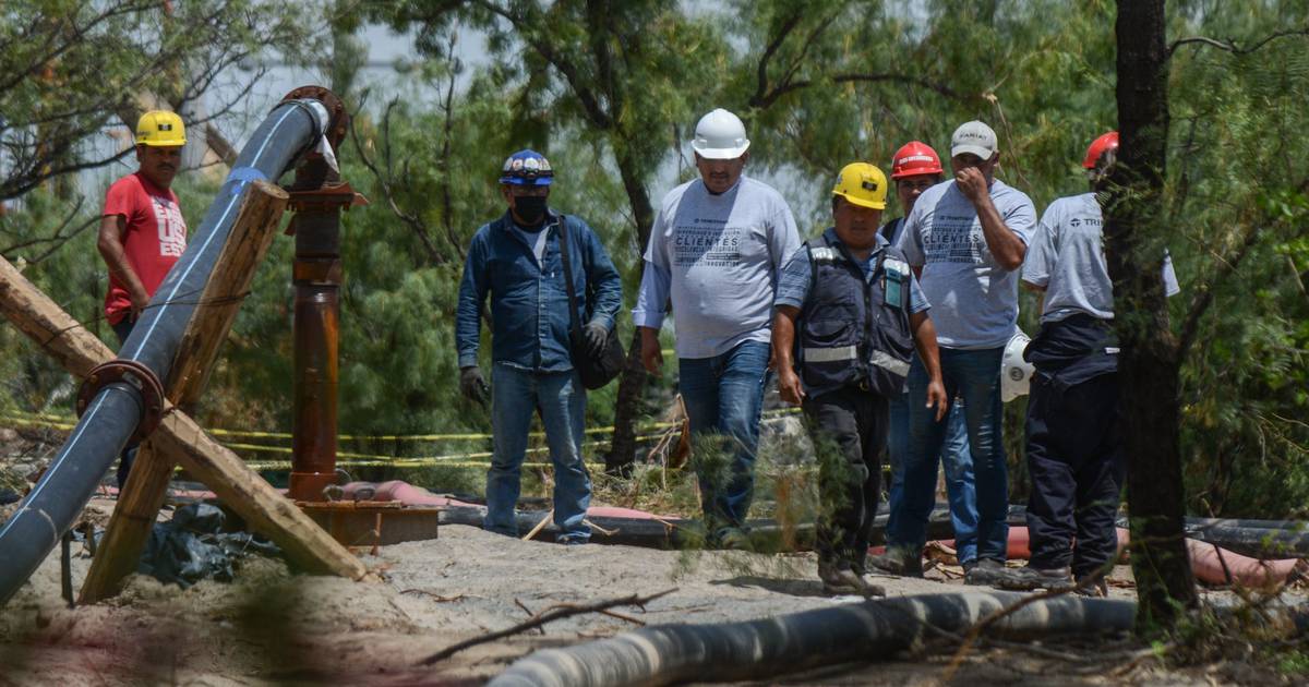 ‘No tiene caso seguir aquí’: Familiares de mineros levantan campamento en ‘El Pinabete’