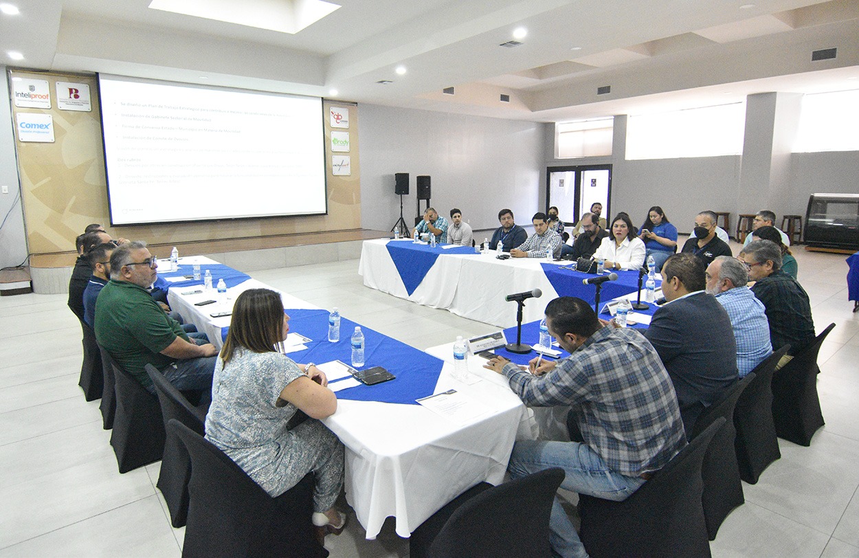 SEMOV presenta a socios de Canacintra desvío vehicular por obras en Terán Terán-Alamar