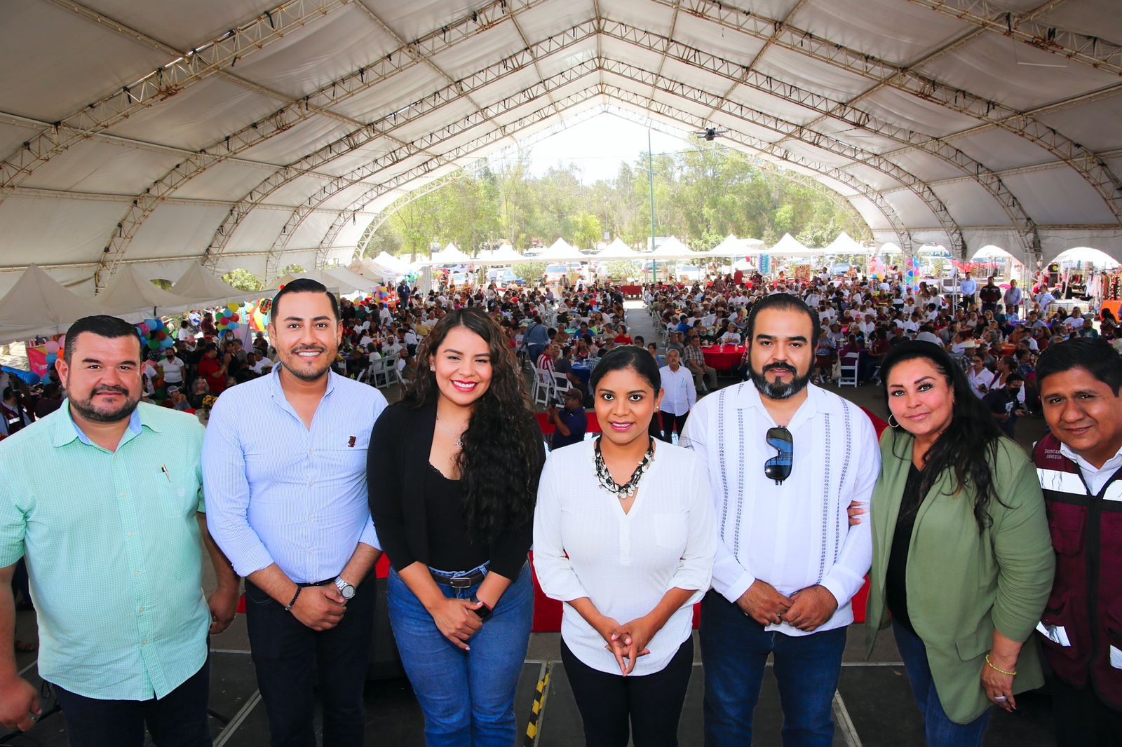 Festeja alcaldesa a más de mil abuelas y abuelos de Tijuana