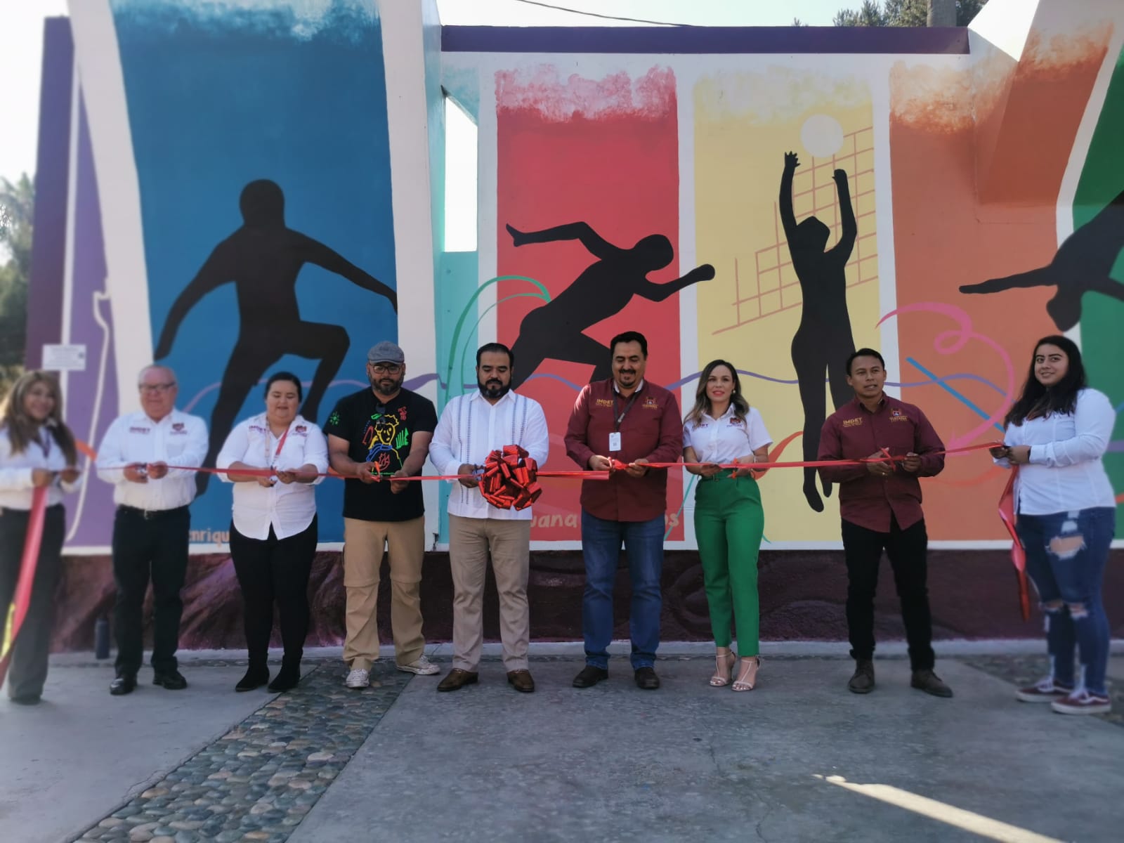 Revela IMDET mural deportivo en el crea