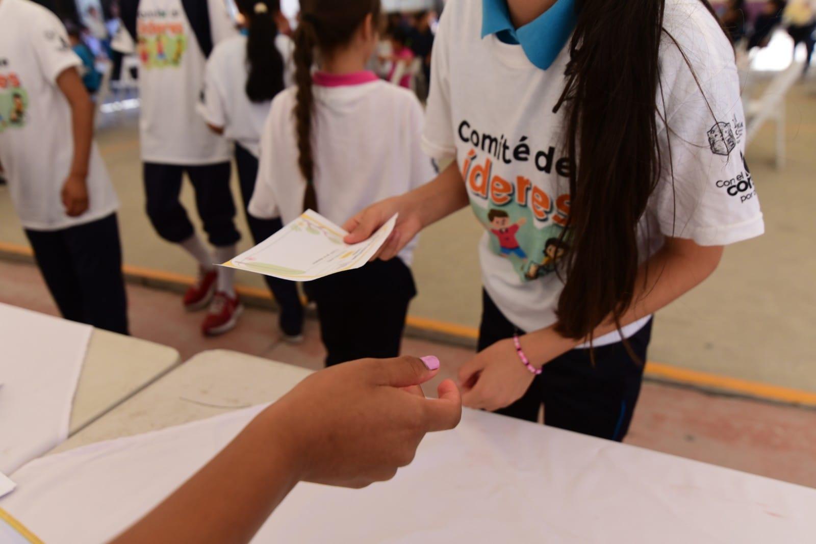 Conforman primer “Comité de líderes” en albergue temporal de DIF BC en Tijuana