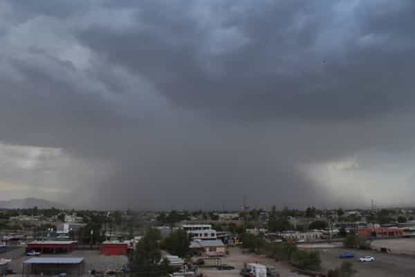 Pronostican lluvias intensas en Baja California: Protección Civil