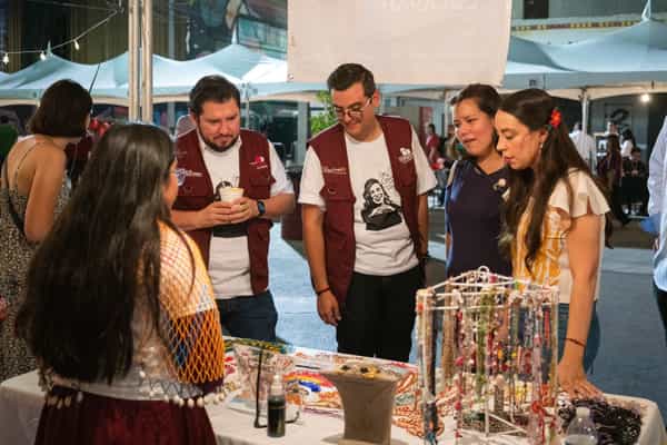 Realiza Juventud BC primer bazar “Mercado Joven”