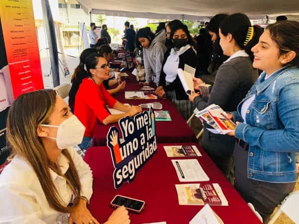 Realiza STPS feria del empleo para jóvenes en Ensenada