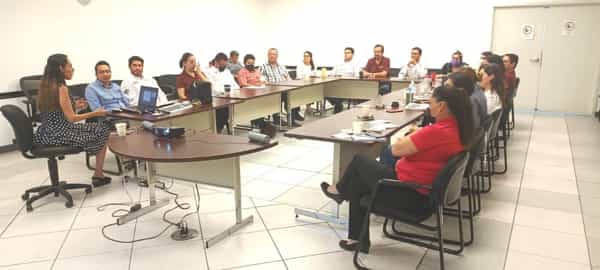 Recibe personal de la SEPESCA taller sobre derechos humanos