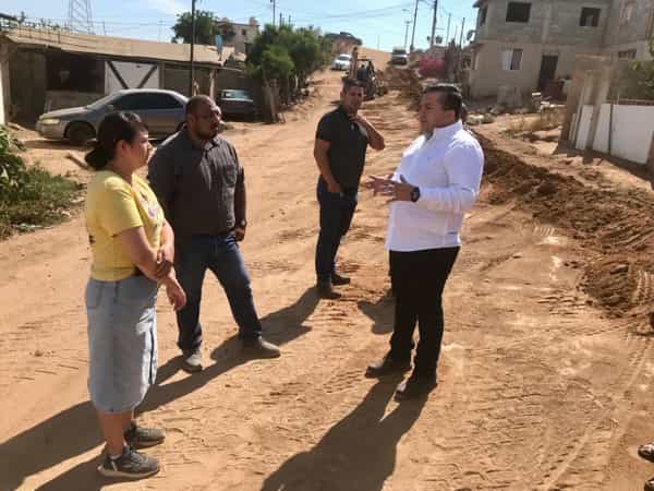 Trabaja CESPE en instalación de red de agua potable en Puesta del Sol 2