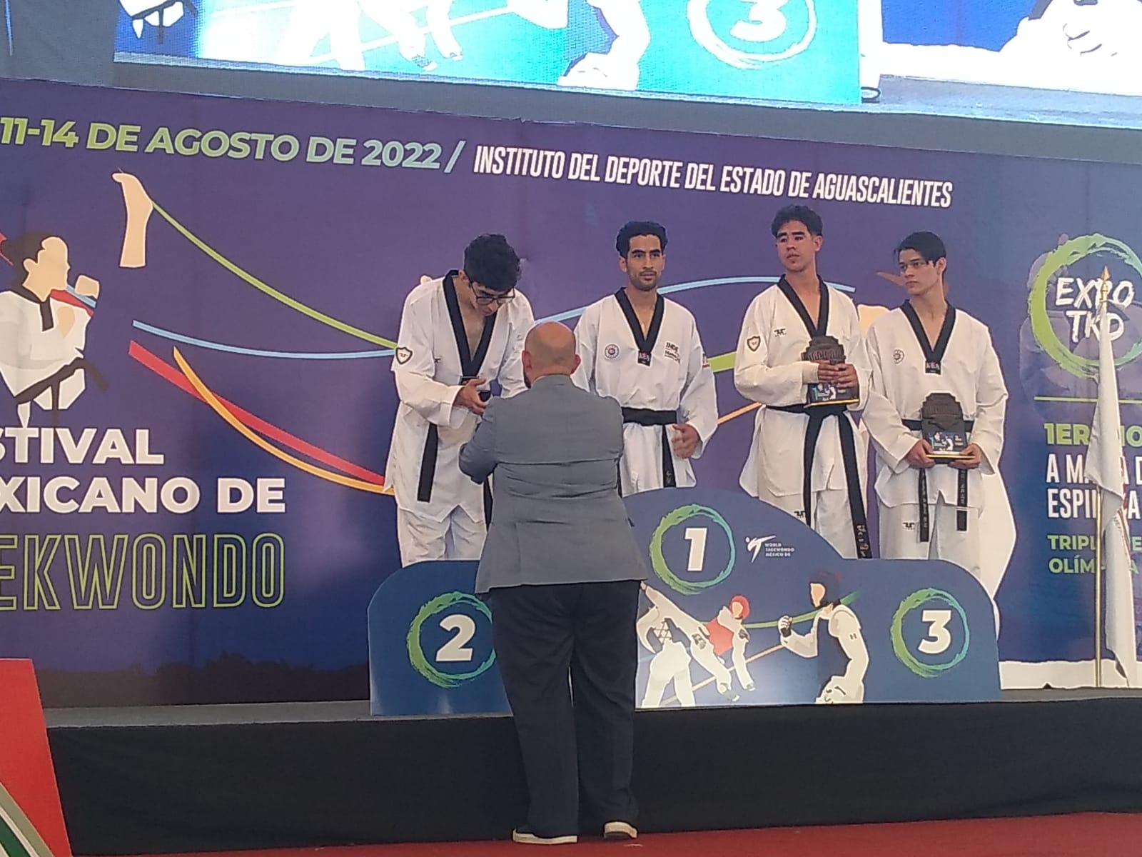 Gana Baja California par de platas en el Festival Mexicano de Taekwondo