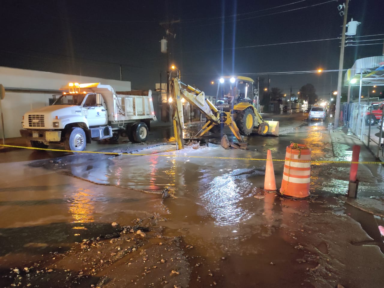 Atiende CESPM fuga de agua en la colonia Prohogar