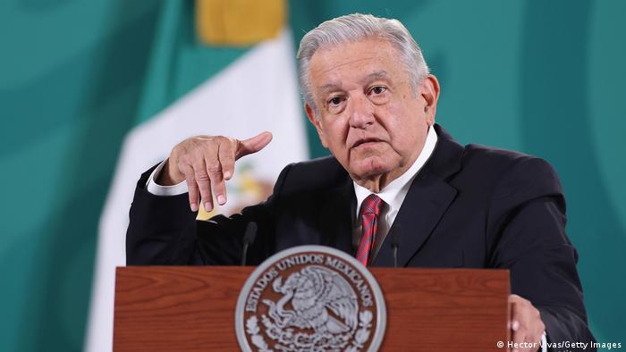 Piden a AMLO erradicar la violencia animal